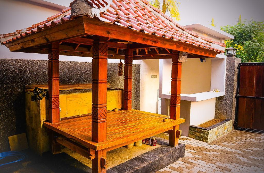 Lazy Inn Kuta  Ngoại thất bức ảnh